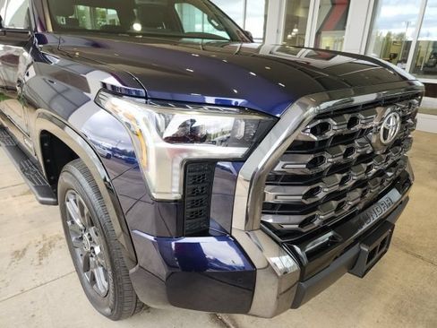 Used 2024 Toyota Tundra Platinum AWD/4WD image 8