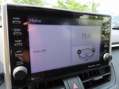 Used 2022 Toyota RAV4 SE w/ Convenience Package image 22