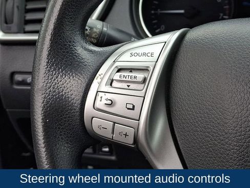 Used 2015 Nissan Rogue SV image 7