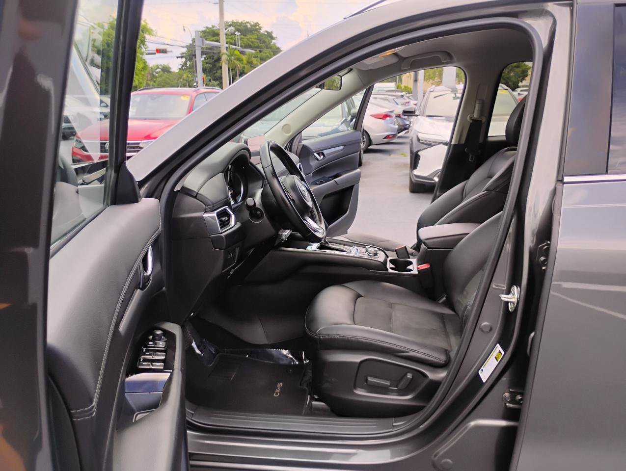 Used 2021 MAZDA CX-5 Touring FWD image 45