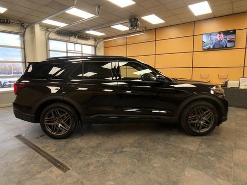 New 2026 Ford Explorer ST image 8