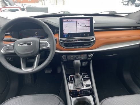 Used 2024 Jeep Compass Limited w/ Elite Group image 3