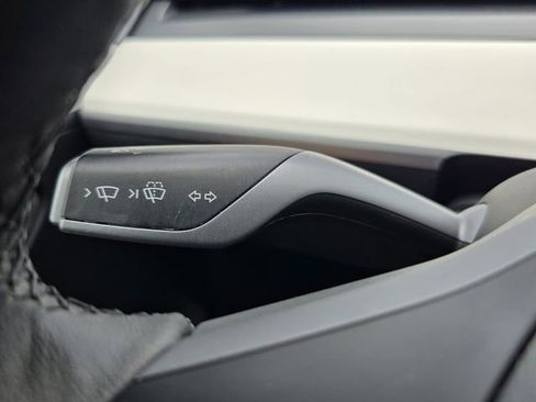 Used 2023 Tesla Model Y Performance AWD/4WD image 25