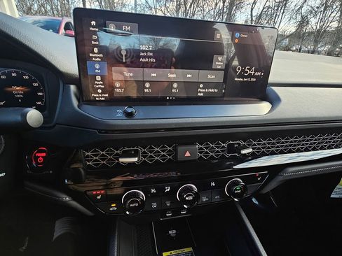 Used 2025 Honda Accord EX-L image 11