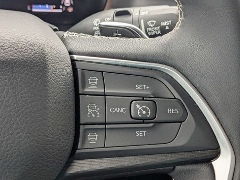 Used 2023 Jeep Grand Cherokee L Laredo AWD/4WD image 27