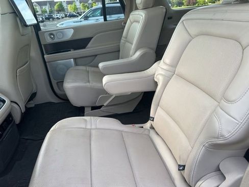 Used 2020 Lincoln Navigator Reserve w/ Luxury Package AWD/4WD image 5