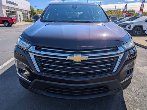 Used 2023 Chevrolet Traverse LT image 8