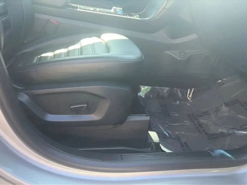 Used 2020 Ford Edge SEL FWD image 20