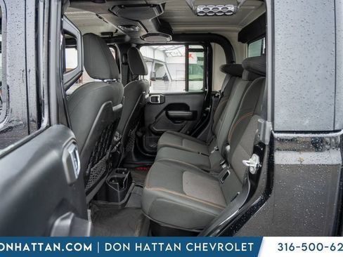 Used 2021 Jeep Gladiator Mojave w/ Cold Weather Group AWD/4WD image 26