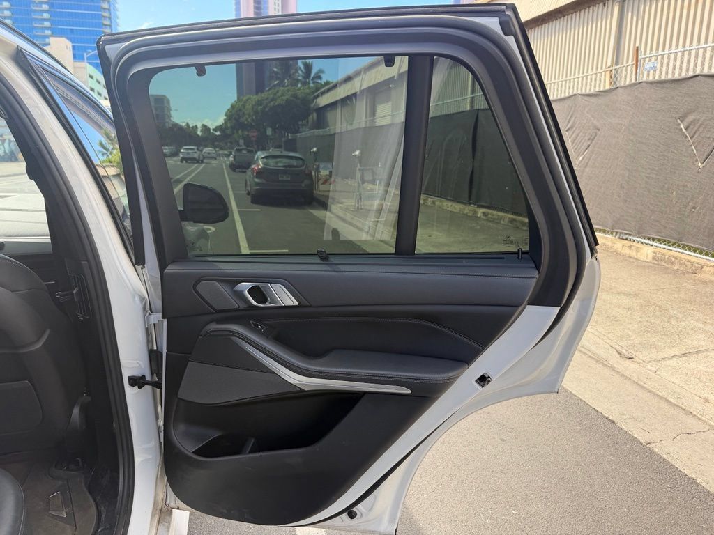 Used 2021 BMW X5 M50i w/ Executive Package AWD/4WD image 14