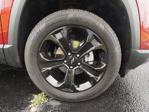 Used 2025 Chevrolet Equinox LT w/ Convenience Package II image 41