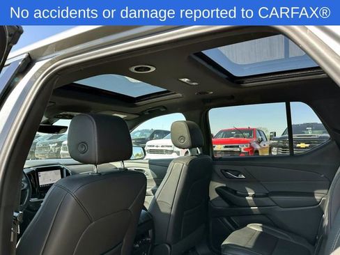 Certified 2023 Chevrolet Traverse LT w/ LT Premium Package FWD image 17