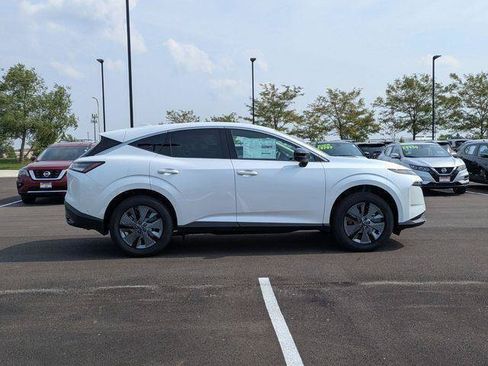 Used 2025 Nissan Murano SL w/ Cargo Package AWD/4WD image 2