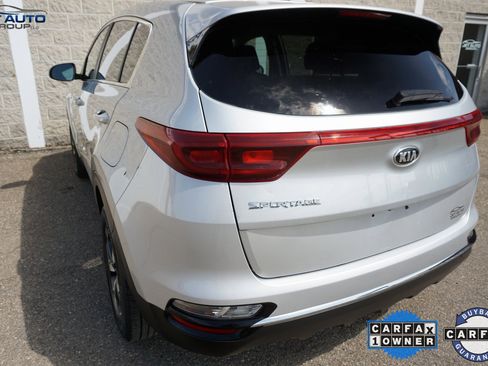 Used 2021 Kia Sportage LX image 9