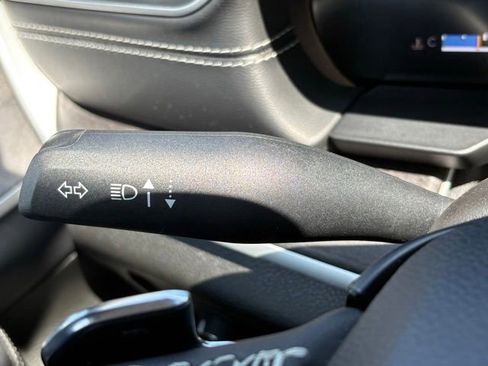 Used 2023 Jeep Grand Cherokee Limited AWD/4WD image 41