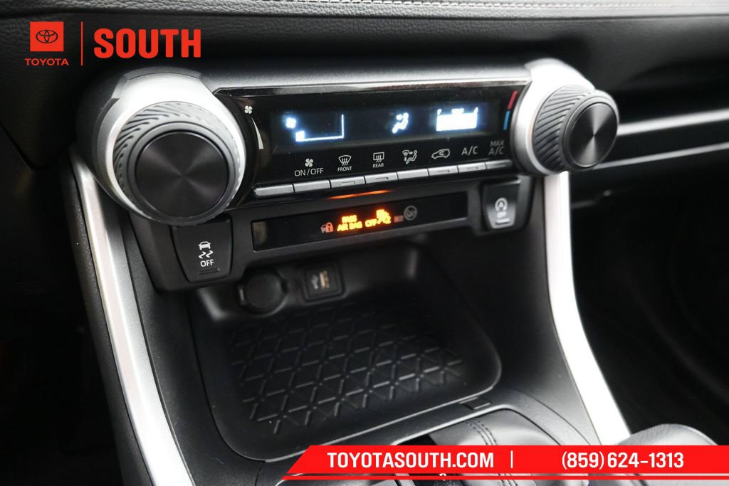 Certified 2025 Toyota RAV4 LE AWD/4WD image 18