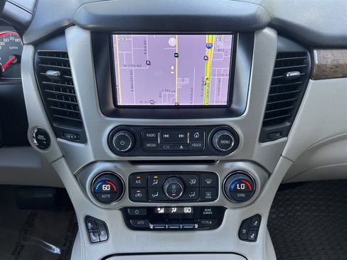 Used 2015 GMC Yukon Denali w/ Touring Package RWD image 23