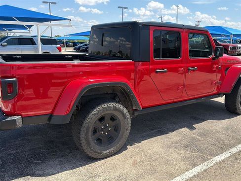 Used 2021 Jeep Gladiator Mojave image 3