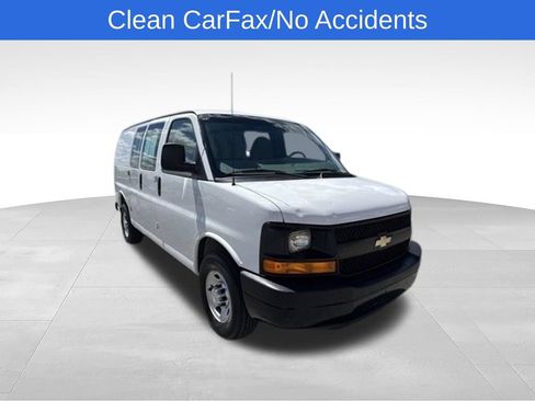 Used 2014 Chevrolet Express 2500 RWD image 2