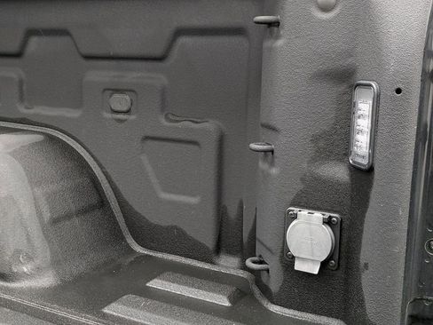 Used 2022 Chevrolet Silverado 1500 LT w/ Convenience Package II image 15