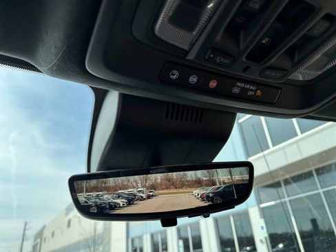 Used 2022 GMC Sierra 1500 Denali Ultimate AWD/4WD image 19