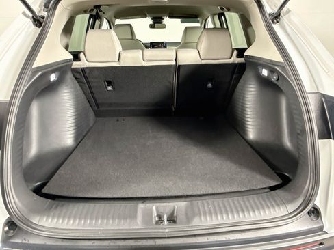 Certified 2026 Honda HR-V LX image 31