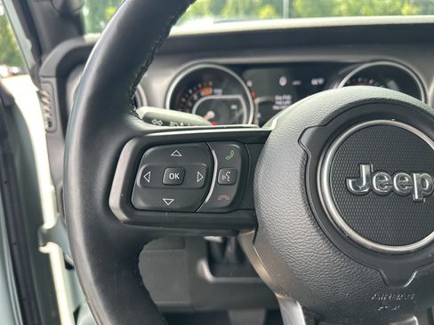 Used 2023 Jeep Wrangler Unlimited Sport AWD/4WD image 27