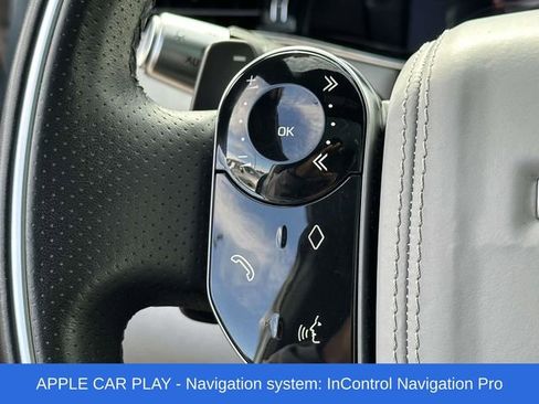 Used 2020 Land Rover Range Rover Evoque First Edition image 7