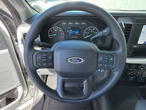 New 2025 Ford F250 XL w/ XL Chrome Package image 10