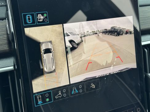 New 2026 GMC Acadia Denali w/ Super Cruise Package FWD image 18