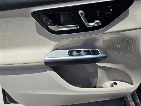 Certified 2026 Mercedes-Benz GLC 300 image 23