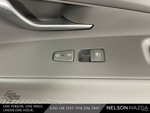 Used 2022 Hyundai Elantra SEL w/ Convenience Package image 45