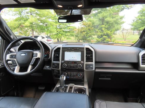 Used 2018 Ford F150 Lariat AWD/4WD image 18