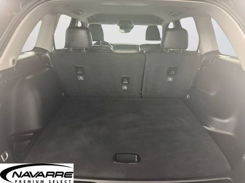 Used 2024 Jeep Grand Cherokee Limited w/ Trailer Tow Package RWD image 31