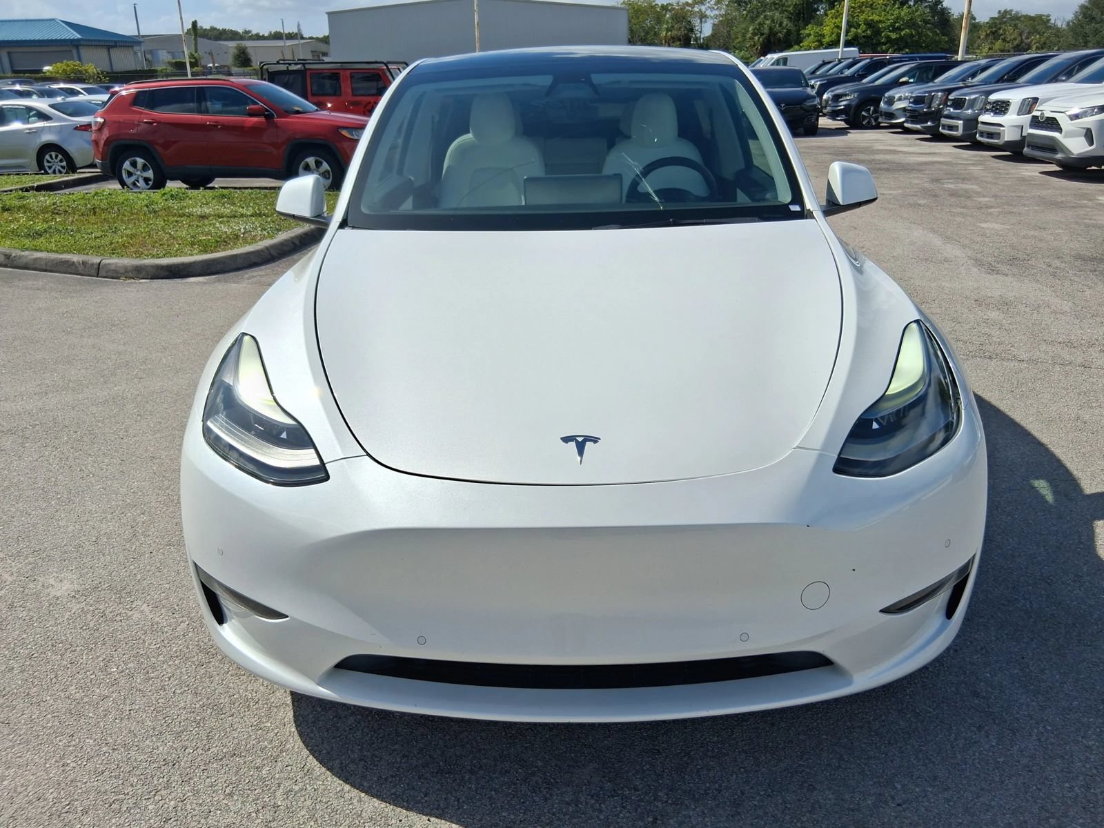 Used 2022 Tesla Model Y Performance AWD/4WD image 2