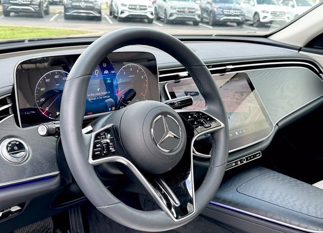 Certified 2025 Mercedes-Benz E 350 4MATIC Sedan image 17