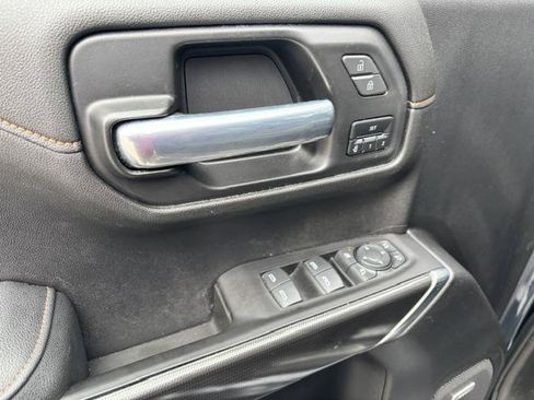 Used 2021 GMC Sierra 1500 AT4 w/ AT4 Value Package AWD/4WD image 7