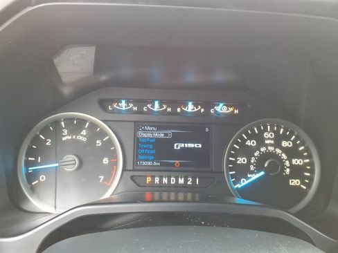 Used 2015 Ford F150 XLT w/ Equipment Group 301A Mid AWD/4WD image 15