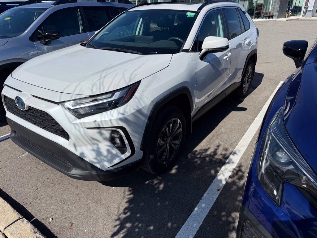 Used 2023 Toyota RAV4 XLE Premium AWD/4WD image 2