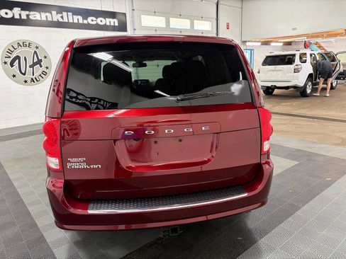 Used 2019 Dodge Grand Caravan SE FWD image 5