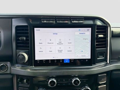 Used 2024 Ford F350 Platinum w/ FX4 Off-Road Package image 31