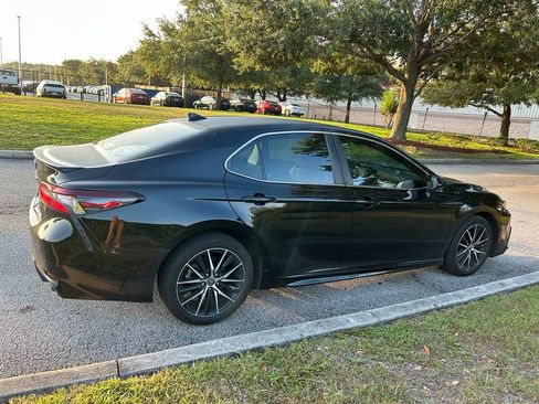 Certified 2023 Toyota Camry SE FWD image 6