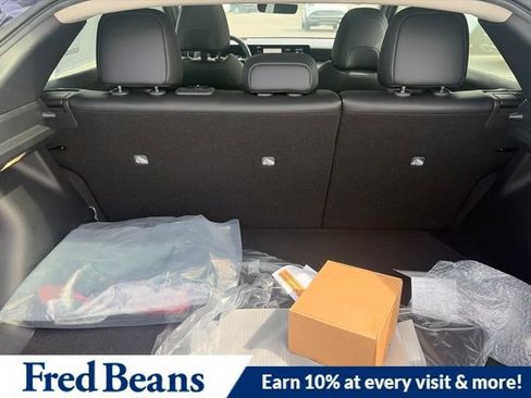 New 2026 Nissan Leaf Platinum+ w/ Floor Mat Package (Platinum+) FWD image 17