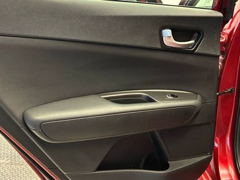 Used 2018 Kia Optima S FWD image 23
