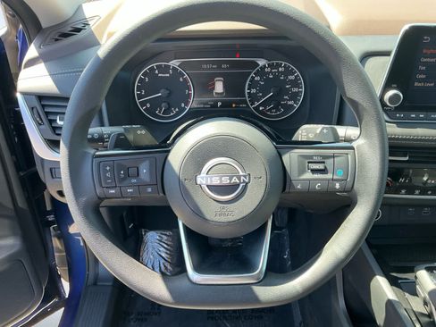 Used 2023 Nissan Rogue SV AWD/4WD image 30
