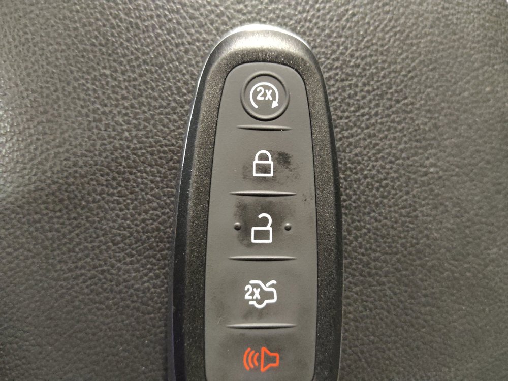 Used 2017 Ford Escape Titanium FWD image 32