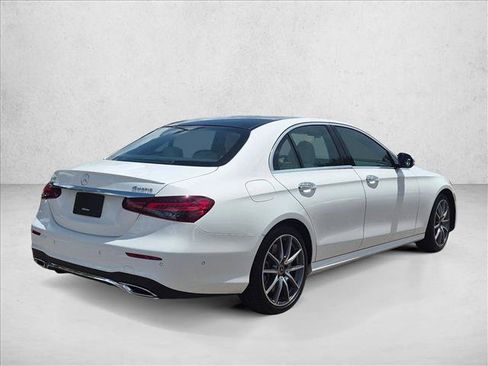Used 2023 Mercedes-Benz E 450 4MATIC Sedan image 5