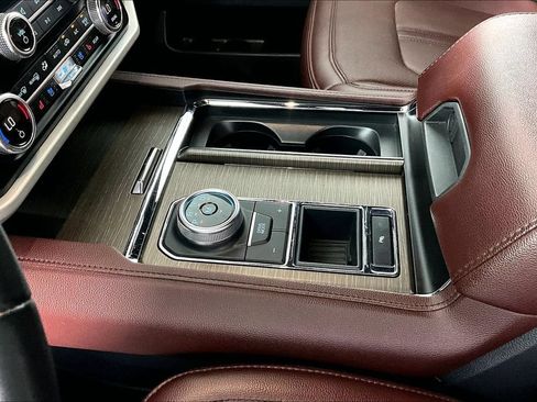Used 2024 Ford Expedition Max Limited RWD image 17