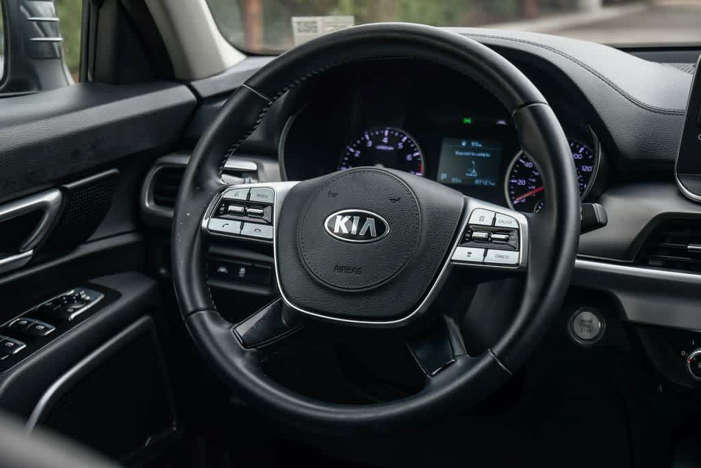 Used 2021 Kia Telluride LX FWD image 12