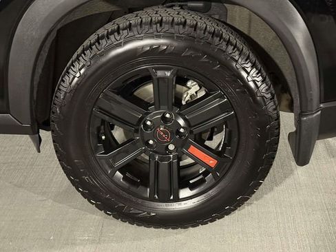 Used 2025 Nissan Rogue SV w/ Rock Creek Premium Package AWD/4WD image 13